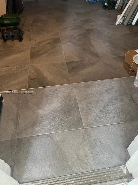 AMERITRAIL SECTION III - Residential Lease