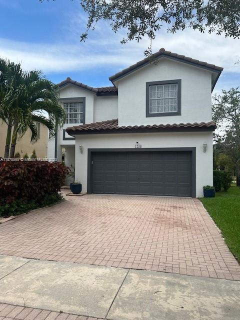 AMERITRAIL SECTION III - Residential Lease