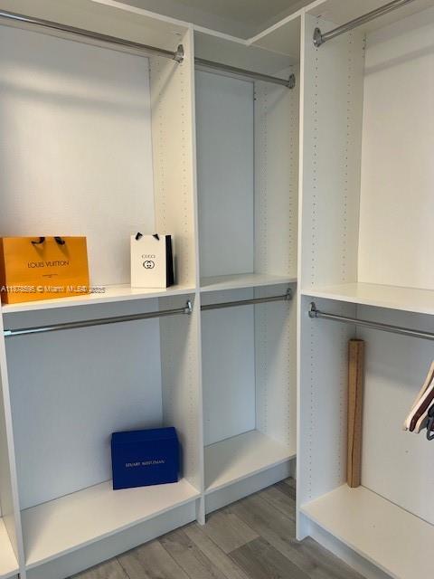 AMERITRAIL SECTION III - Residential Lease