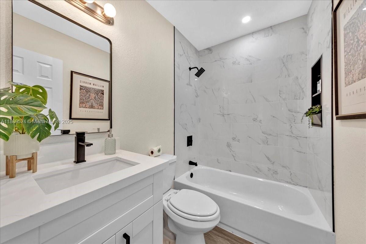 RIVERDALE ESTATES SEC 2 - Residential