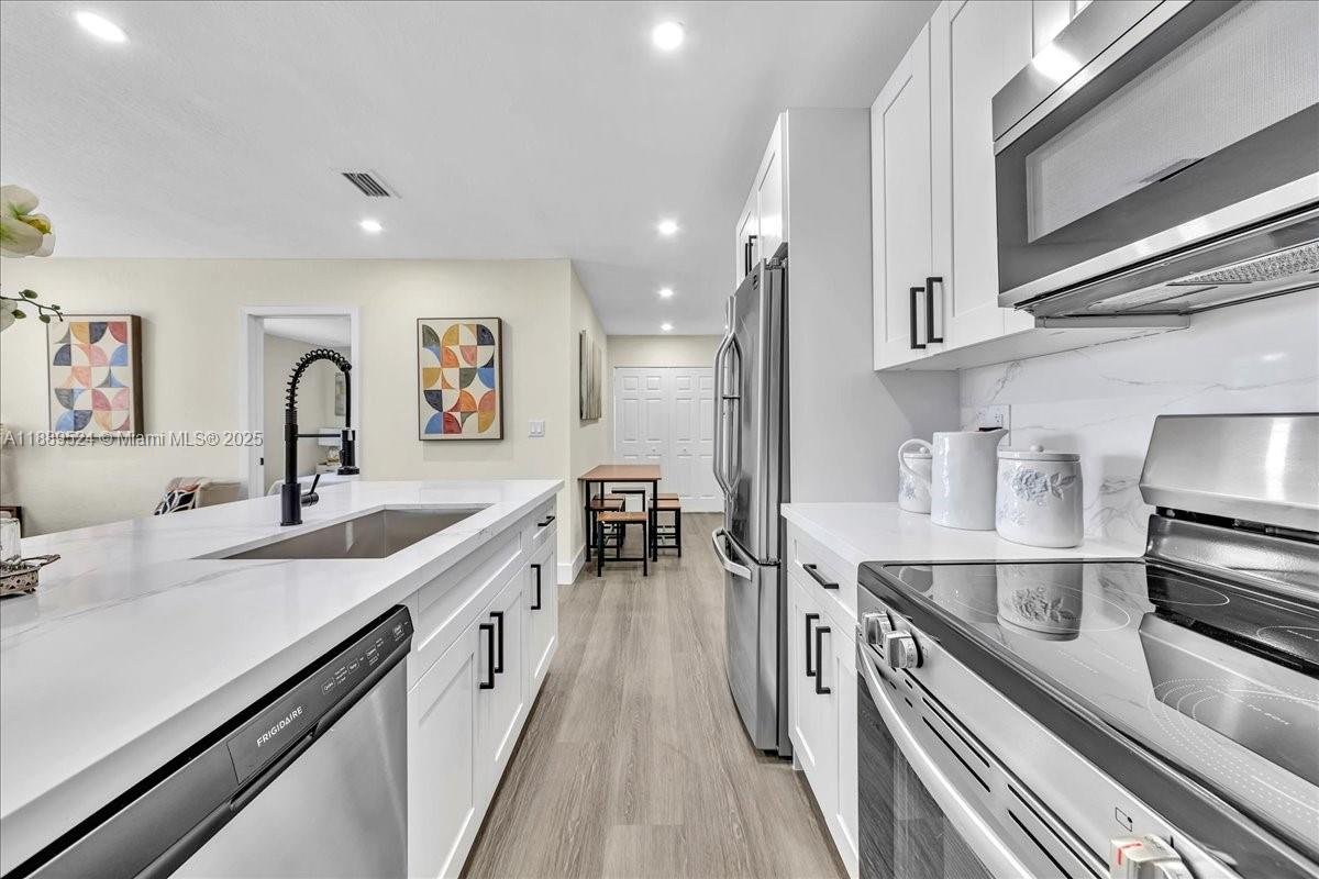 RIVERDALE ESTATES SEC 2 - Residential