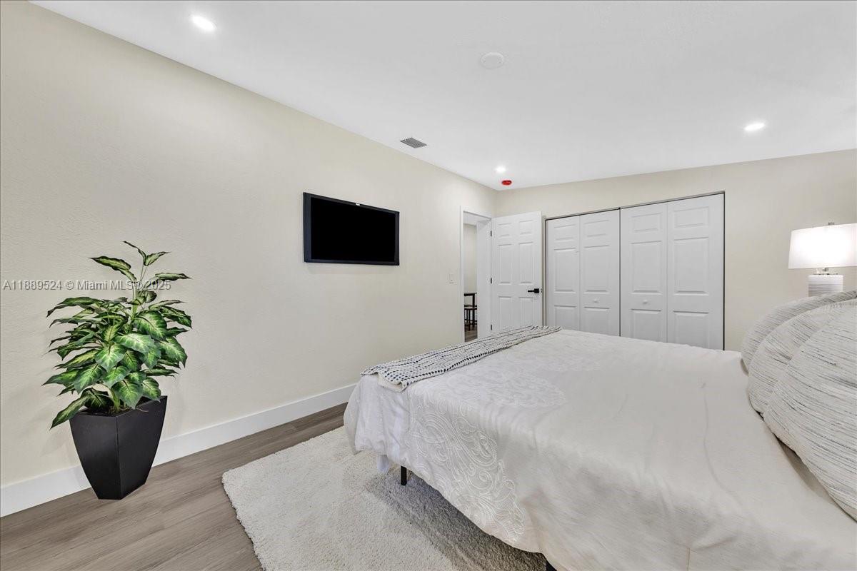 RIVERDALE ESTATES SEC 2 - Residential