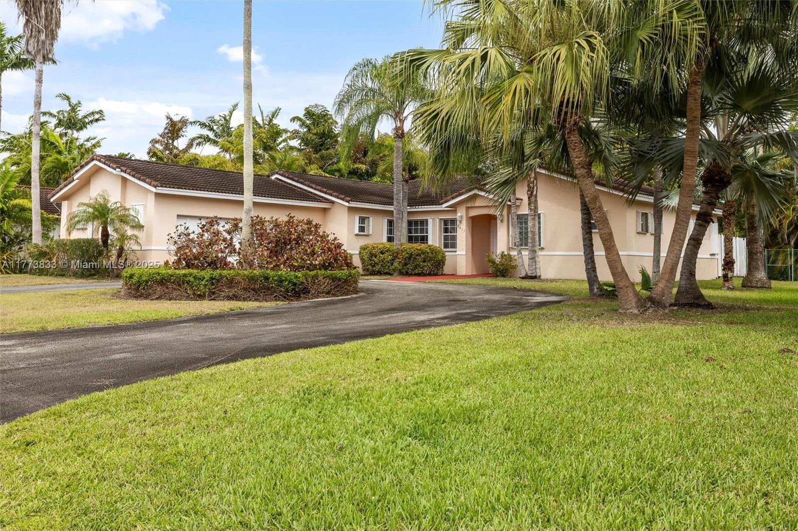 MIRELDA ESTATES - Residential