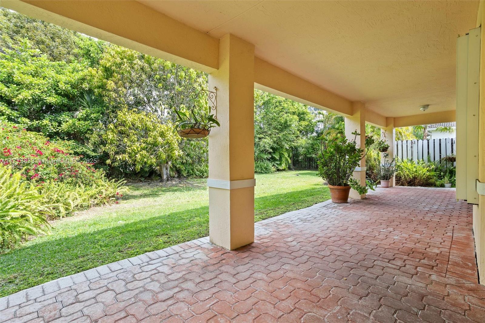 MIRELDA ESTATES - Residential