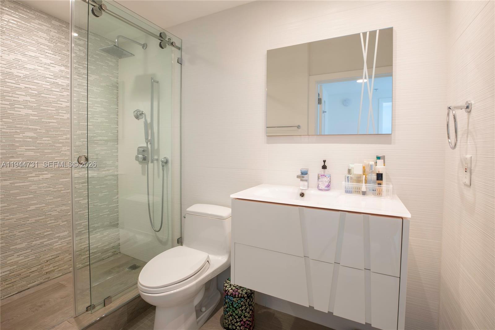 THE COSMOPOLITAN RESIDENC - Residential