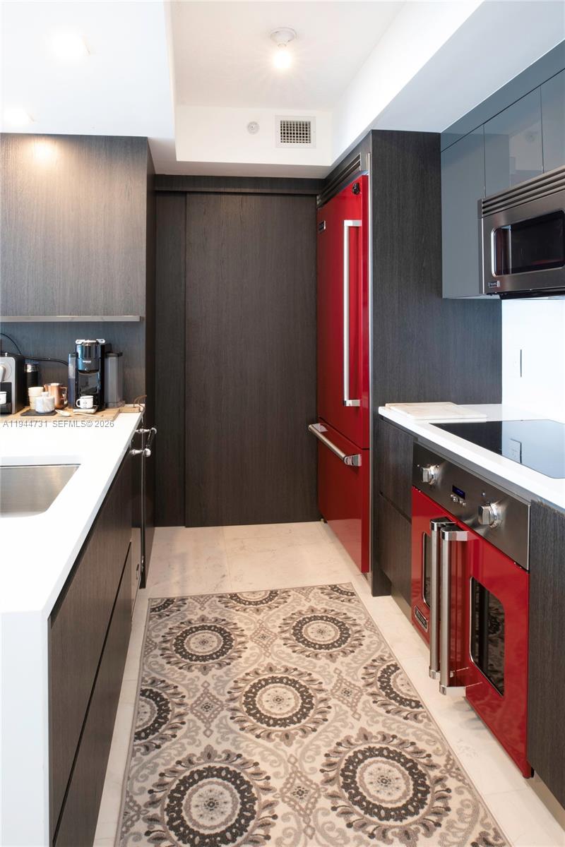 THE COSMOPOLITAN RESIDENC - Residential