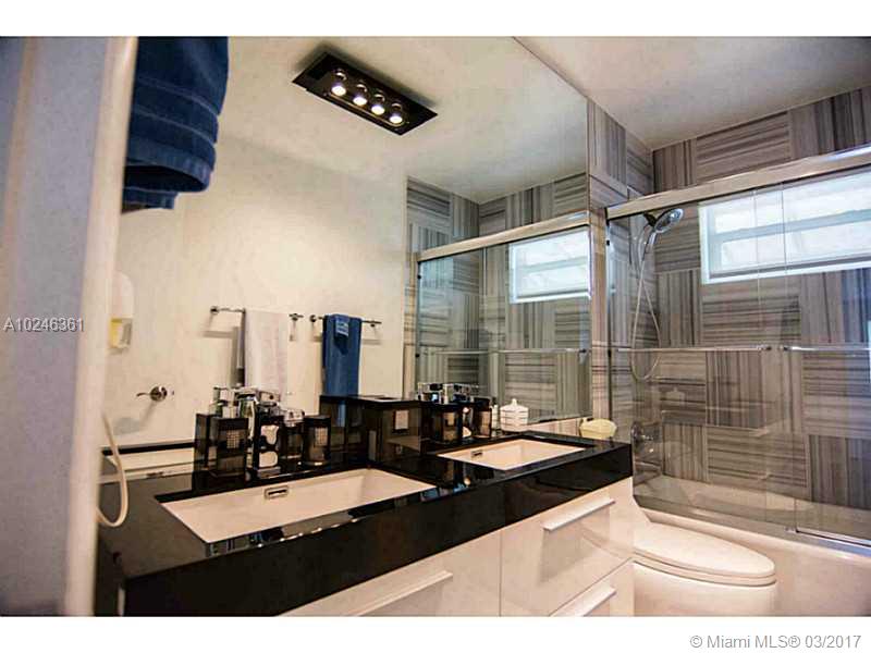 27 28 52 42 KEYSTONE ISLA - Residential