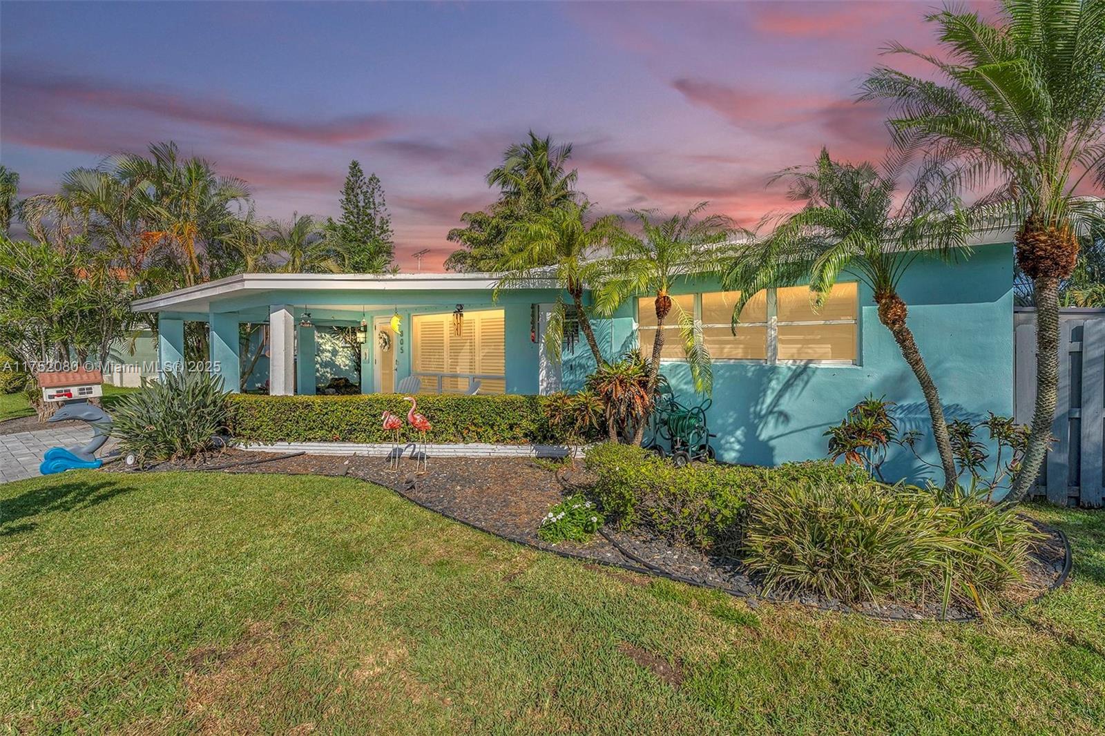Property for Sale at 805 Se 14th Dr, Deerfield Beach, Broward County, Florida - Bedrooms: 2 
Bathrooms: 2  - $635,000