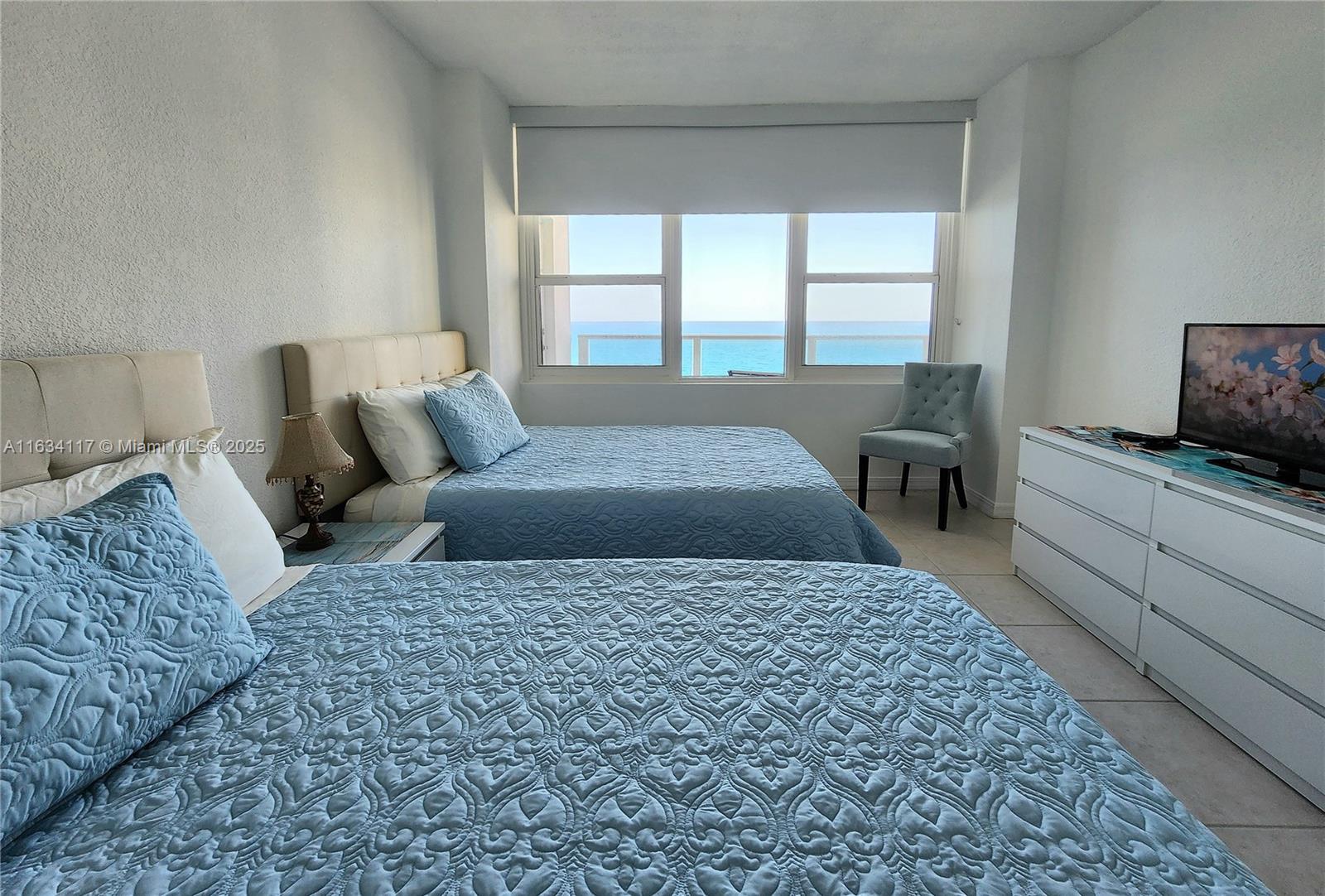 ALEXANDER TOWERS CONDO - Residential Lease