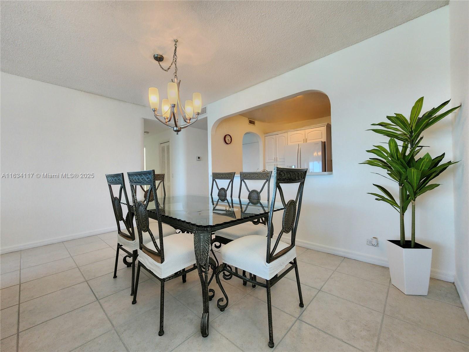 ALEXANDER TOWERS CONDO - Residential Lease