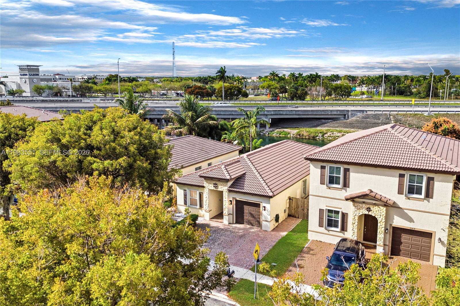 ATLANTIS AT OASIS - Residential