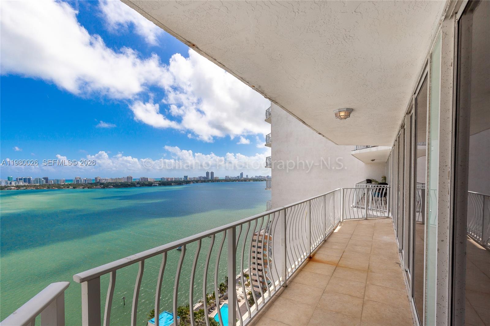 THE GRANDVIEW PALACE COND - Residential Lease