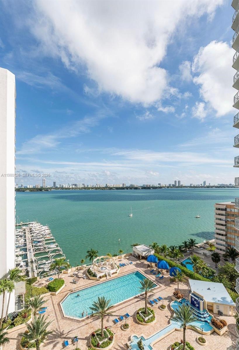 THE GRANDVIEW PALACE COND - Residential Lease