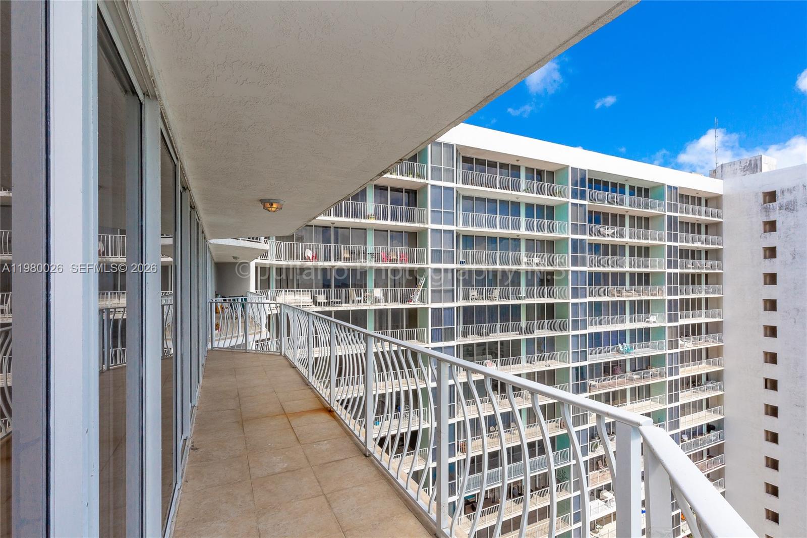 THE GRANDVIEW PALACE COND - Residential Lease