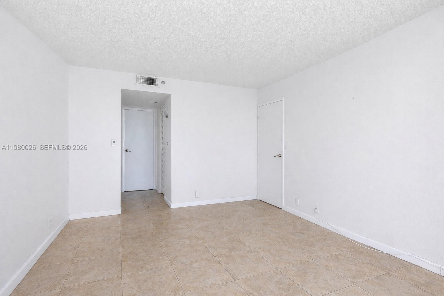 THE GRANDVIEW PALACE COND - Residential Lease