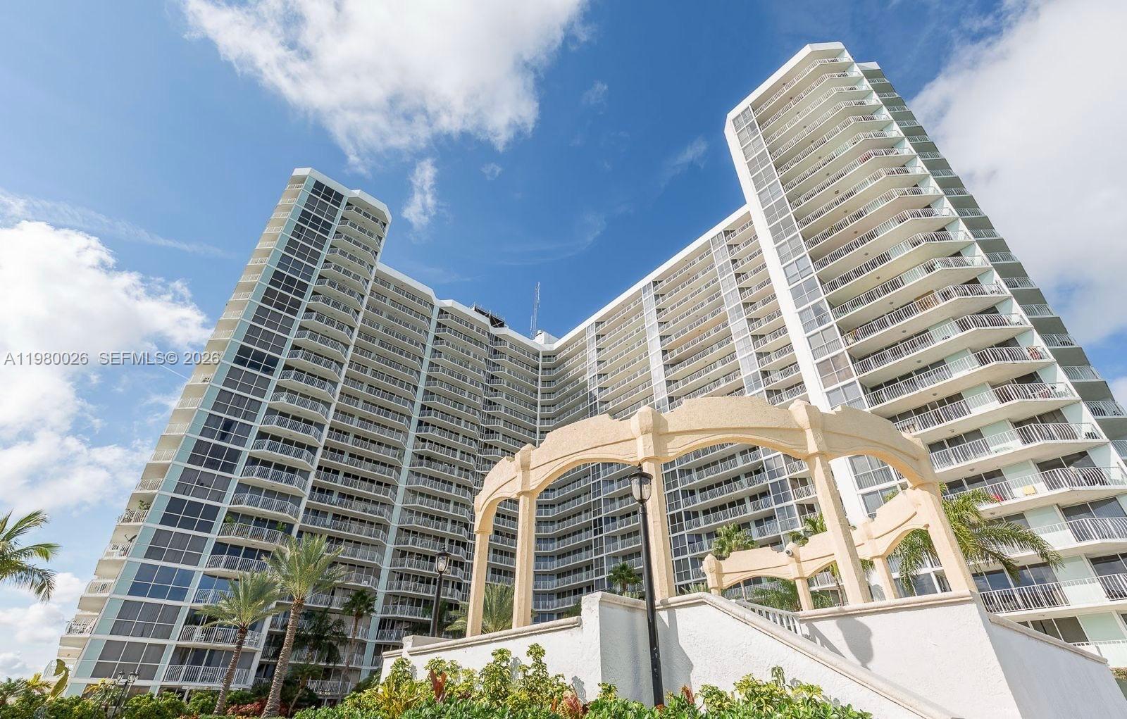 THE GRANDVIEW PALACE COND - Residential Lease