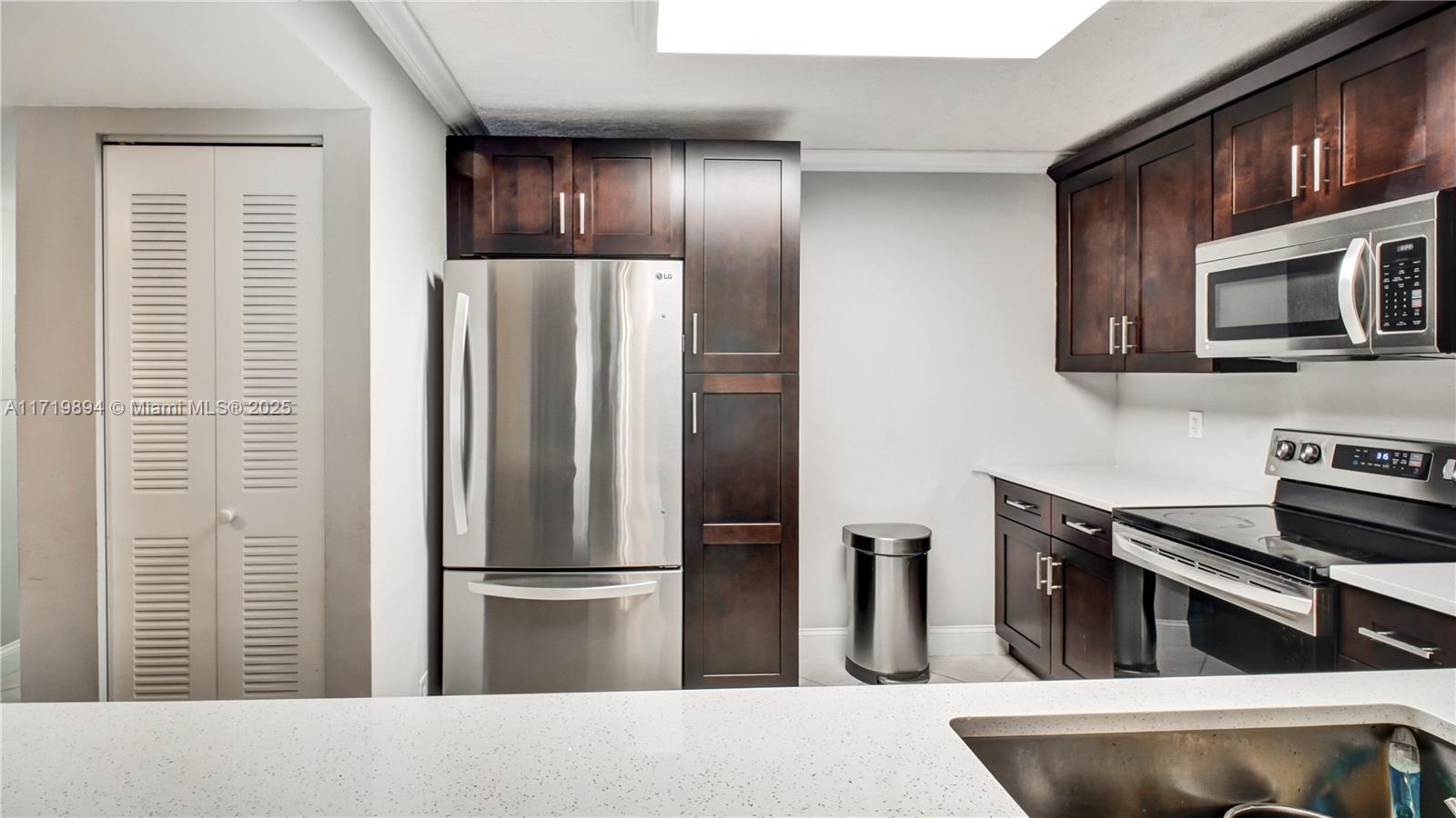 SAXON WOODS NORTH CONDO - Residential