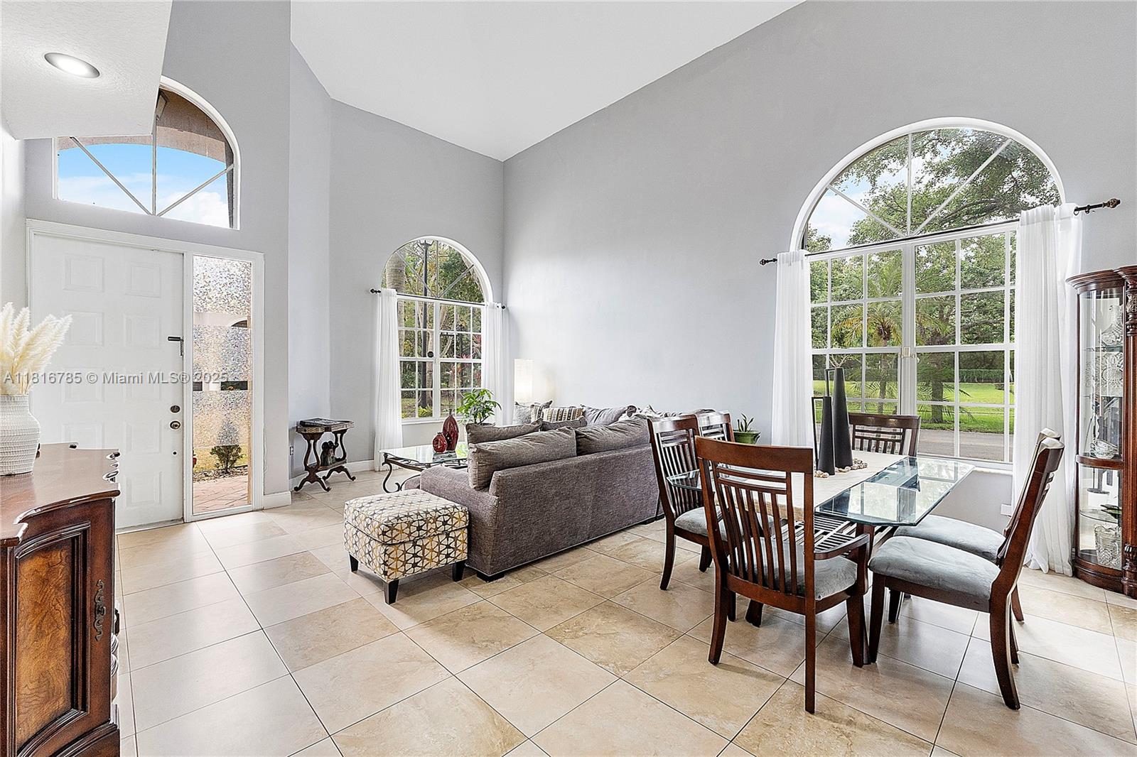 Rental Property at 1008 Nw 116th Ave, Coral Springs, Broward County, Florida - Bedrooms: 4 
Bathrooms: 3  - $4,500 MO.