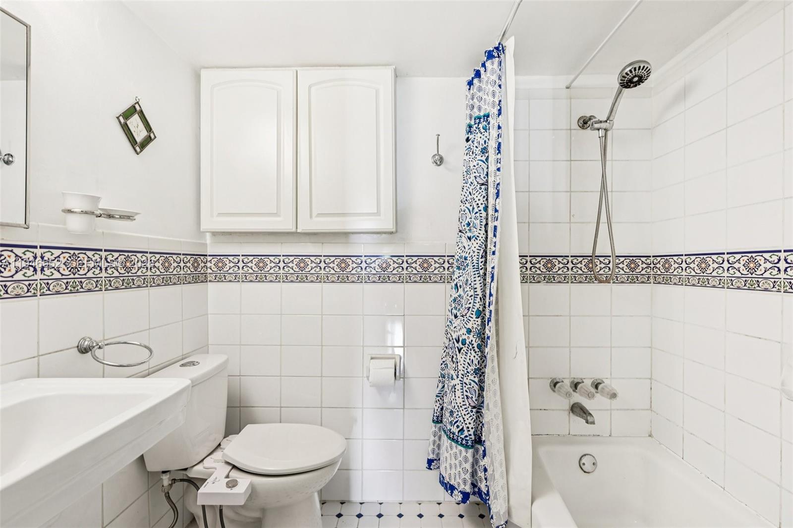 ADLERAMA ESTATES 4TH ADDN - Residential