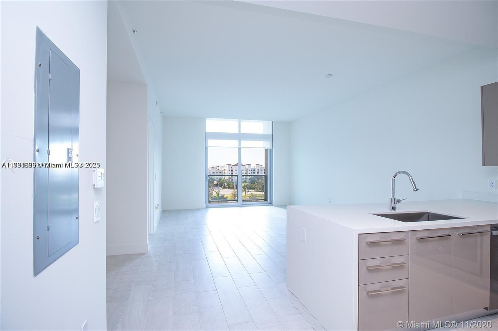 Amazing 1 Bed 1.5 Baths +Den Unit in exclusive Metropica One Tower.Floor to ceiling impact windows and spacious walk-in
closet.Open balcony, state of the art kitchen with stainless steel appliances, premium porcelain tile floors and plenty of natural light.
Upscale tower masterfully planned with amazing views and resort style amenities.Deluxe amenities within steps from your front door
including spa massage therapy rooms and indoor steam room and sauna, fully-equipped techno-gym fitness center, two full size
tennis courts, infinity pool and outdoor jacuzzi, cinema, children's playroom, business center, outdoor area for yoga classes and
outdoor cross-training facilities, 24 hour concierge service, valet parking and security.