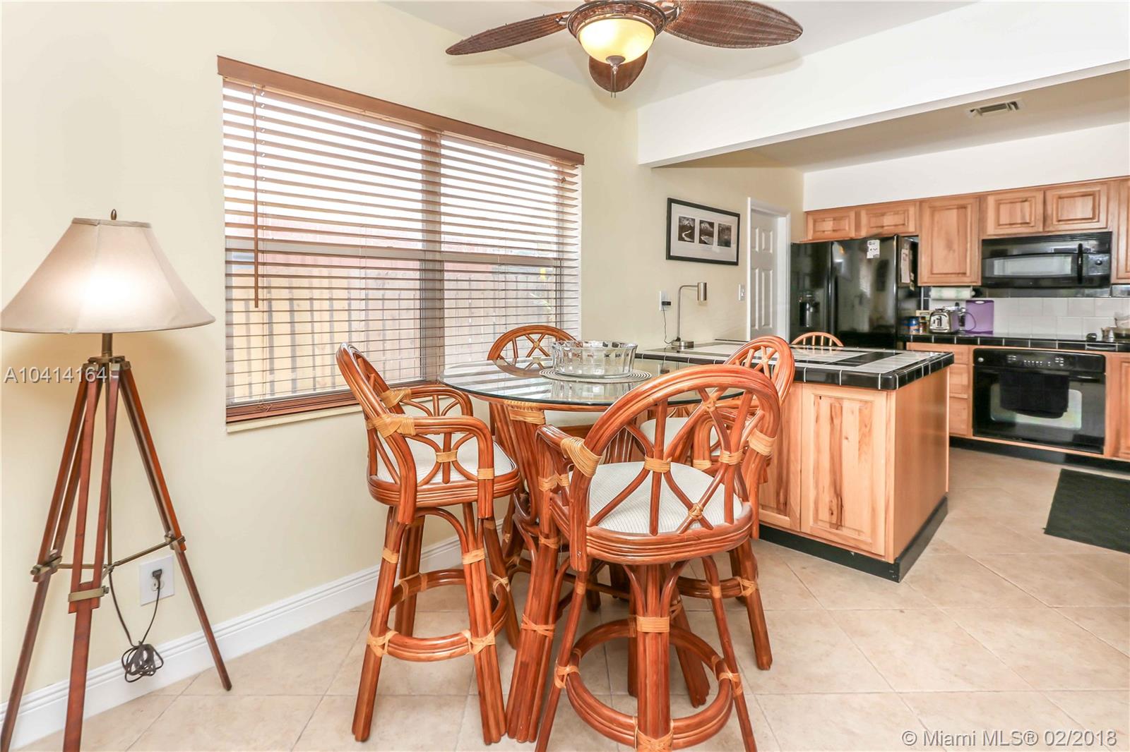 HOLLYWOOD LAKES SEC - Residential