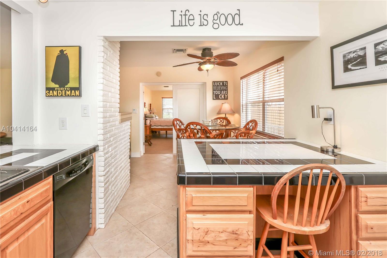 HOLLYWOOD LAKES SEC - Residential