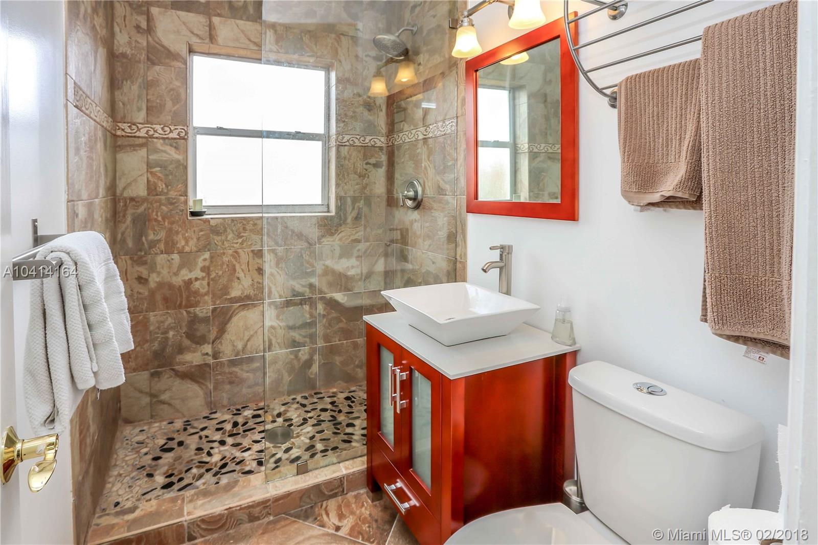 HOLLYWOOD LAKES SEC - Residential