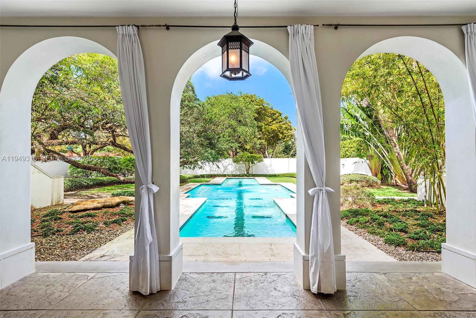 SUNSHINE VISTAS - Residential