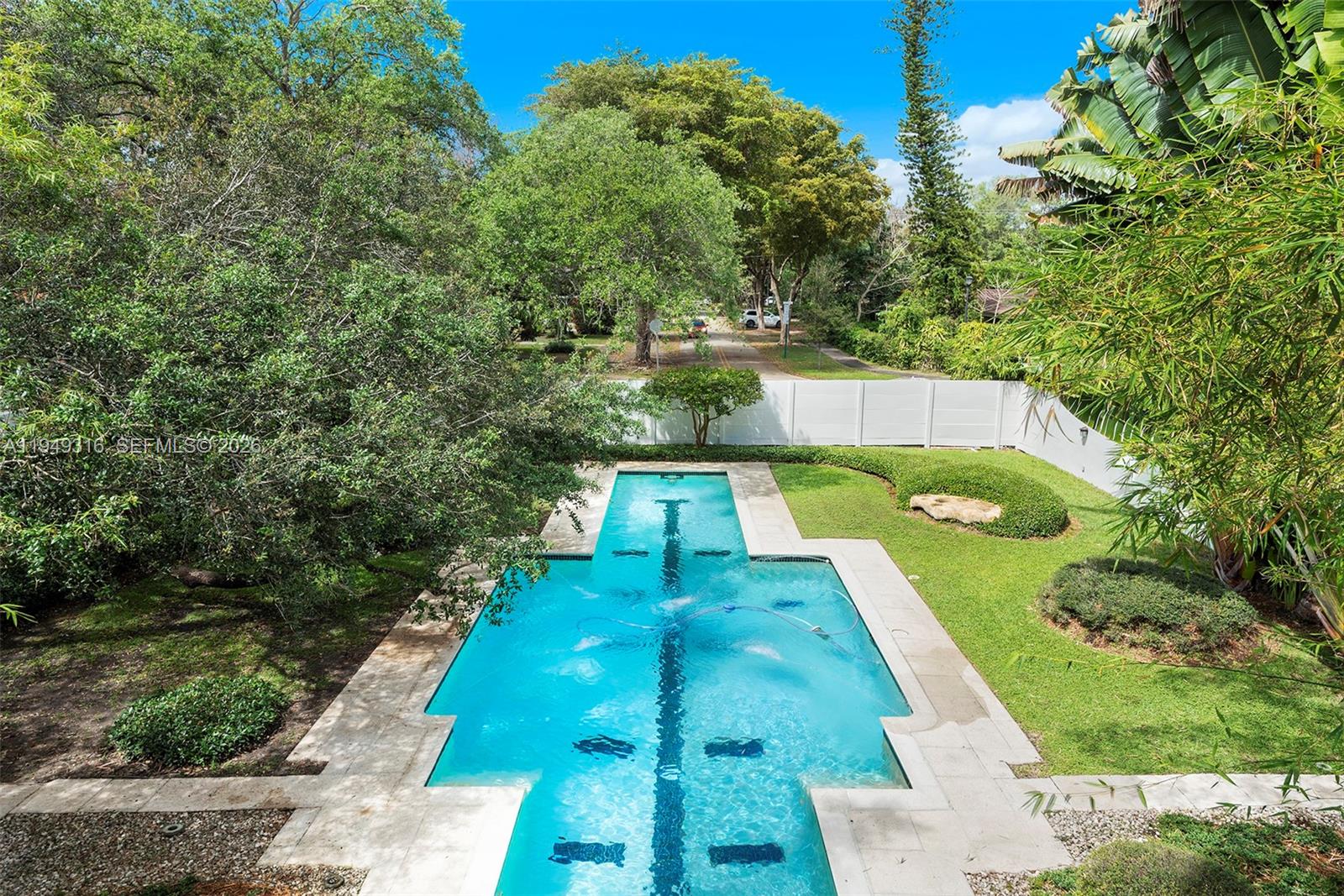 SUNSHINE VISTAS - Residential