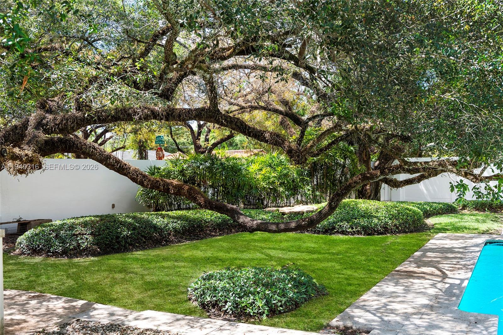 SUNSHINE VISTAS - Residential