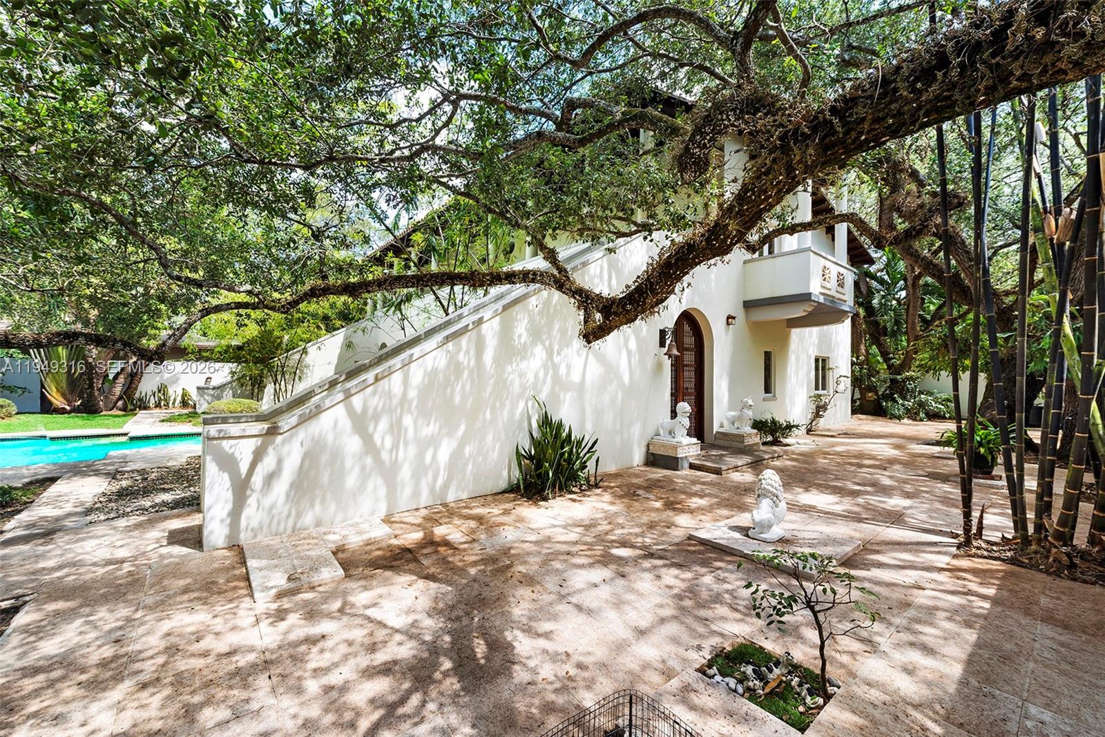 SUNSHINE VISTAS - Residential