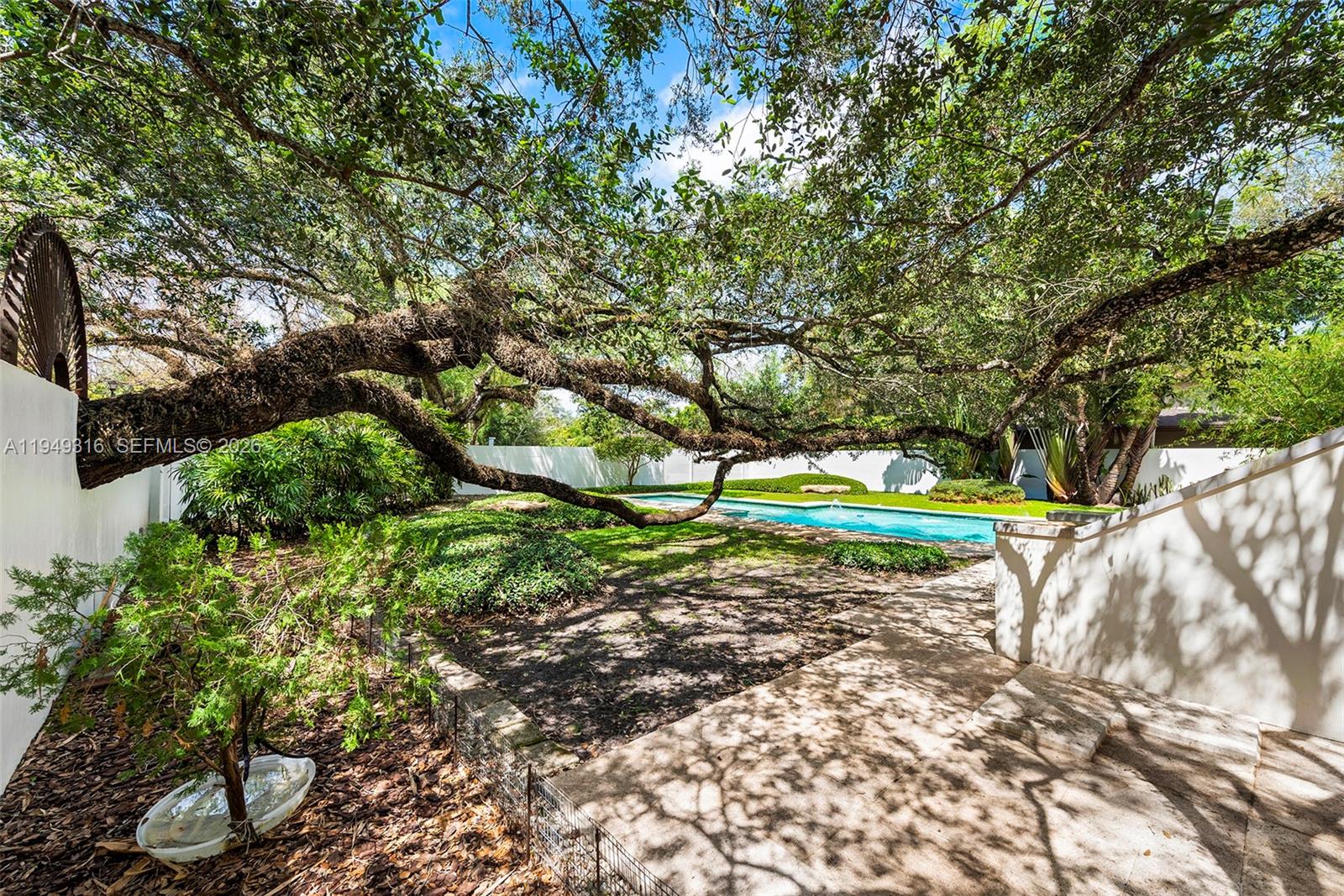 SUNSHINE VISTAS - Residential