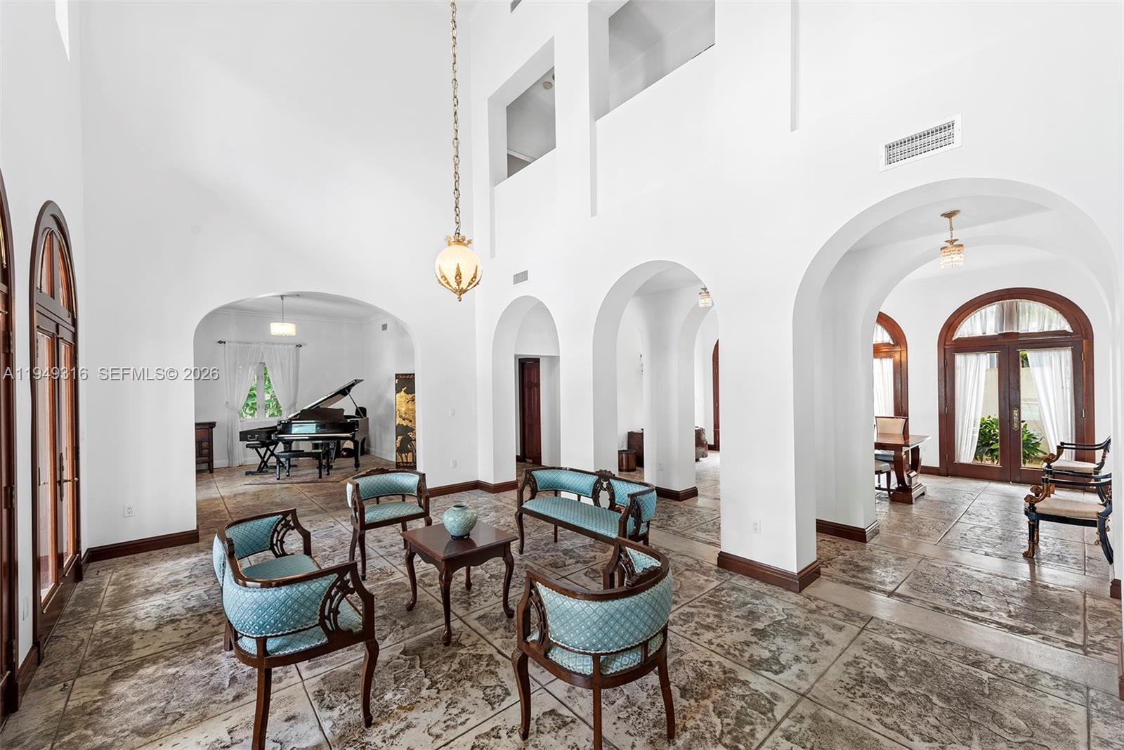 SUNSHINE VISTAS - Residential