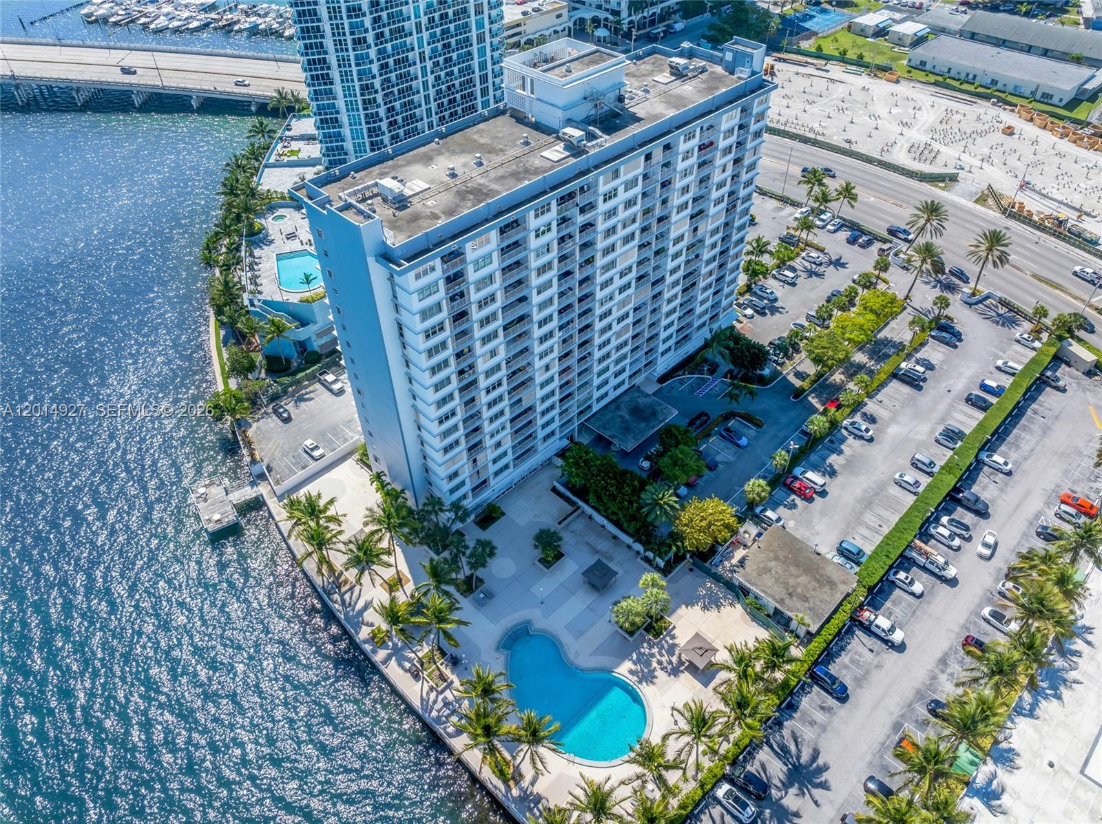 KENNEDY HOUSE CONDO - Residential