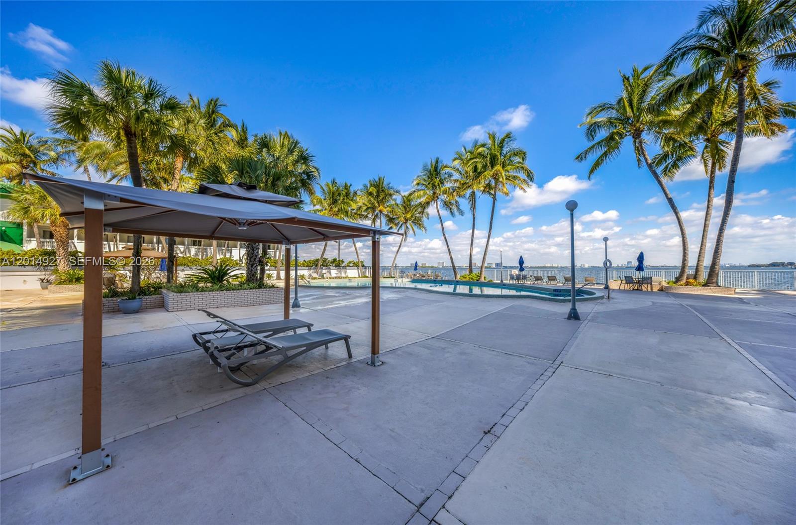KENNEDY HOUSE CONDO - Residential