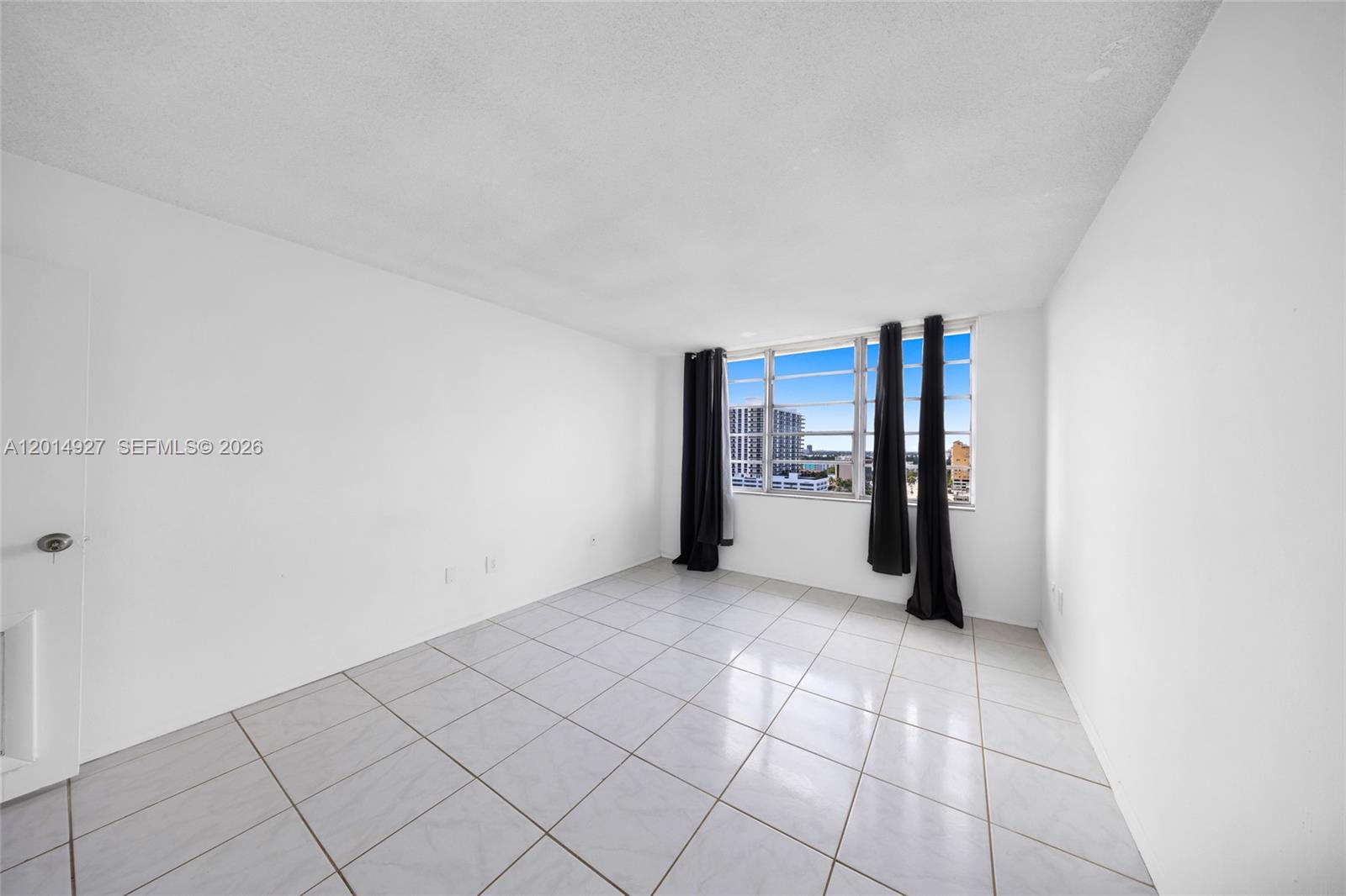 KENNEDY HOUSE CONDO - Residential
