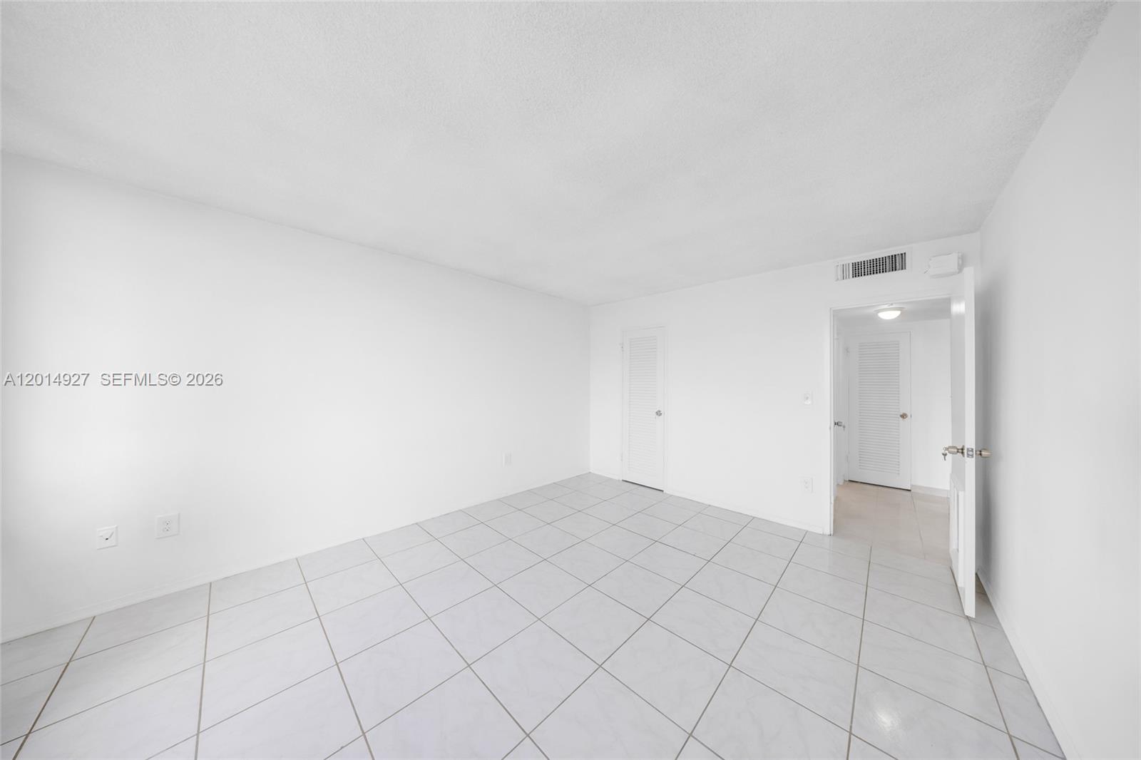 KENNEDY HOUSE CONDO - Residential