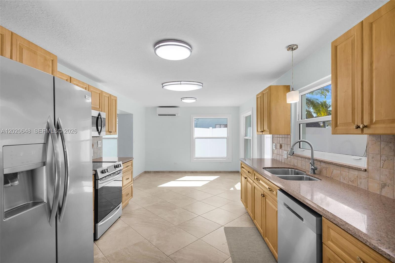 PLANTATION KEY COLONY - Residential