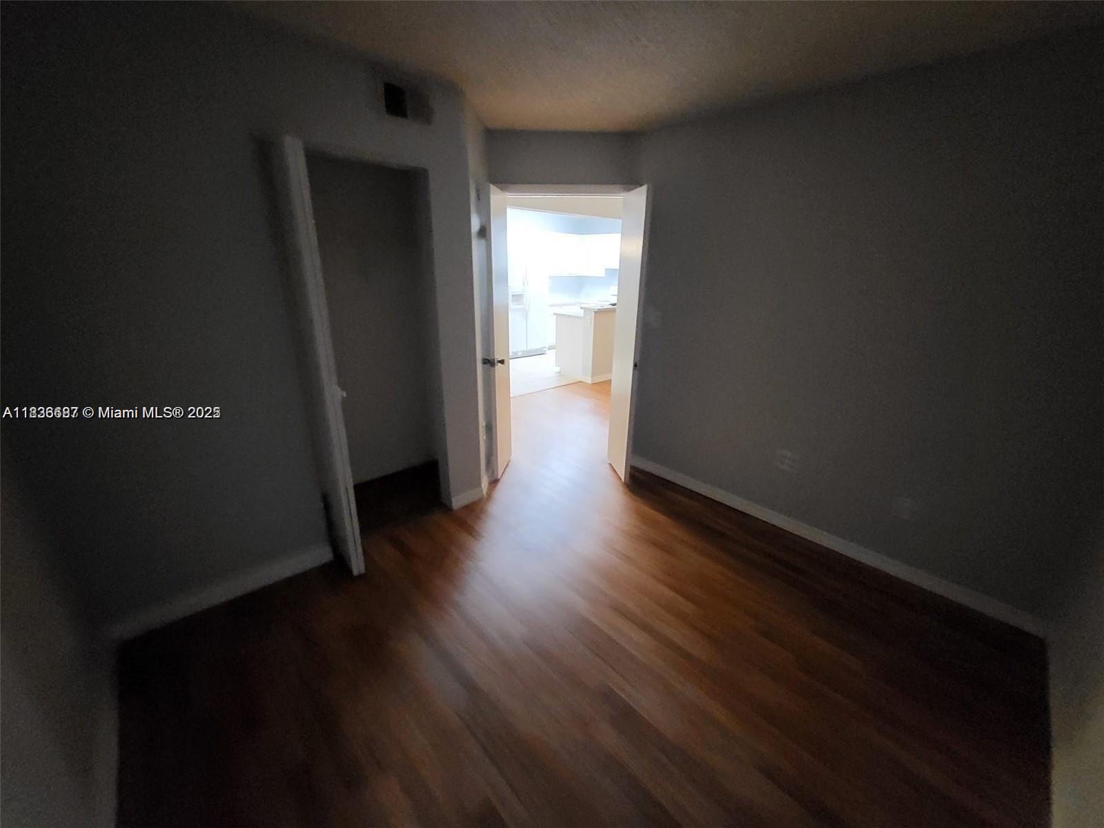 301 Palm Way 205