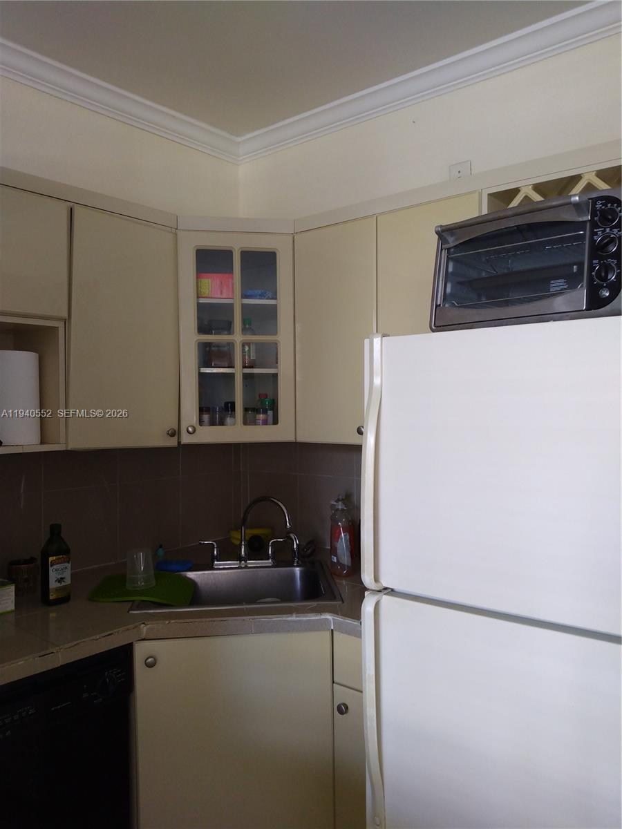 DAVID WILLIAM HOTEL CONDO - Residential