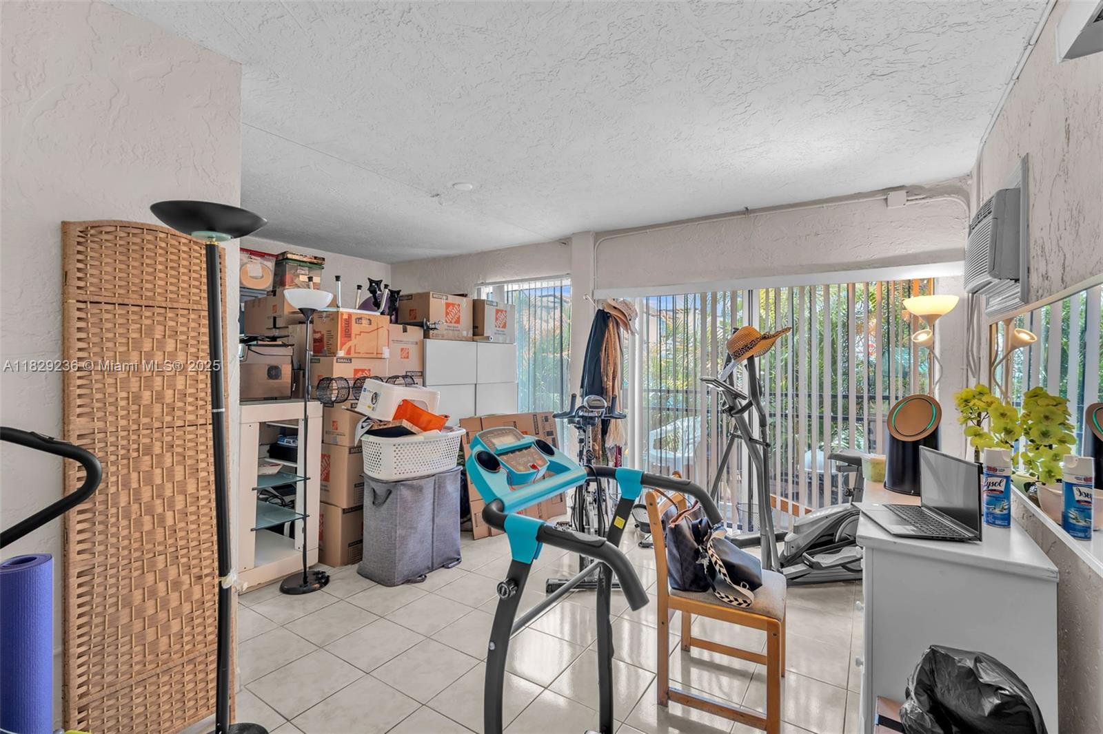 VILLA VENEZIA CONDO PH VI - Residential