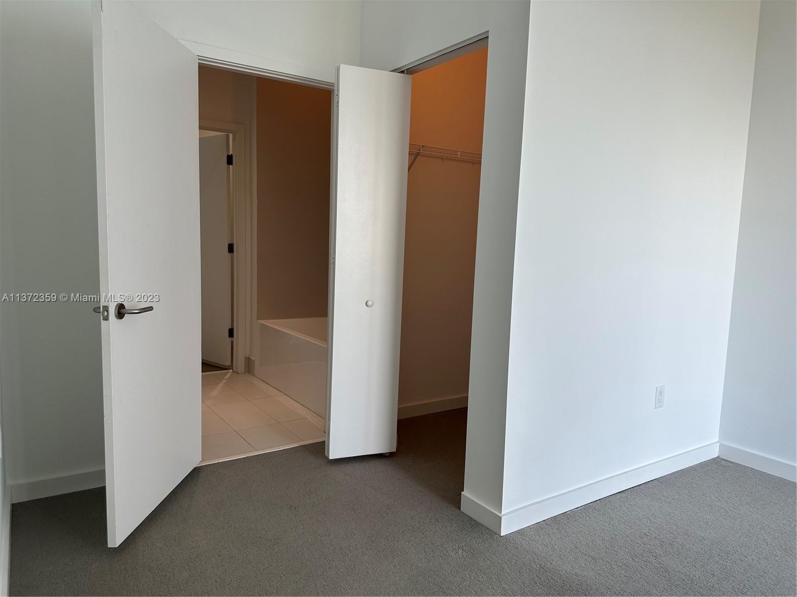 PARAISO BAYVIEWS CONDO - Residential Lease