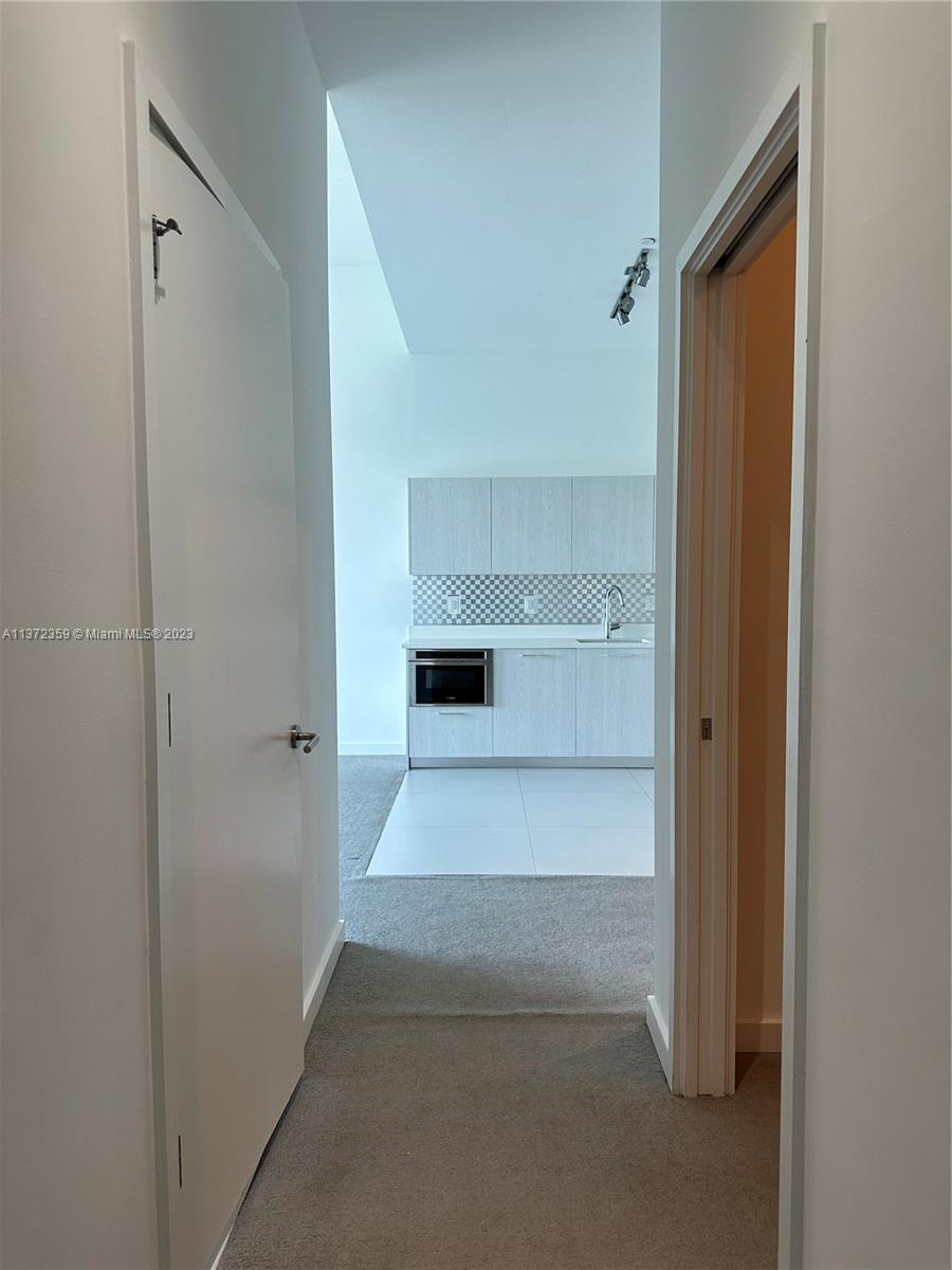 PARAISO BAYVIEWS CONDO - Residential Lease
