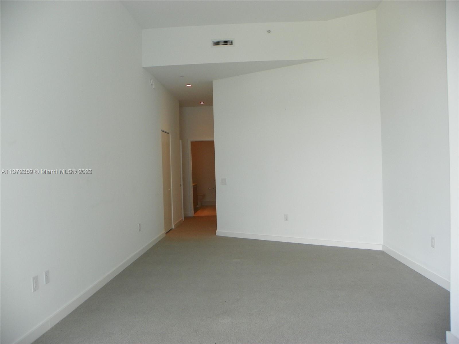 PARAISO BAYVIEWS CONDO - Residential Lease