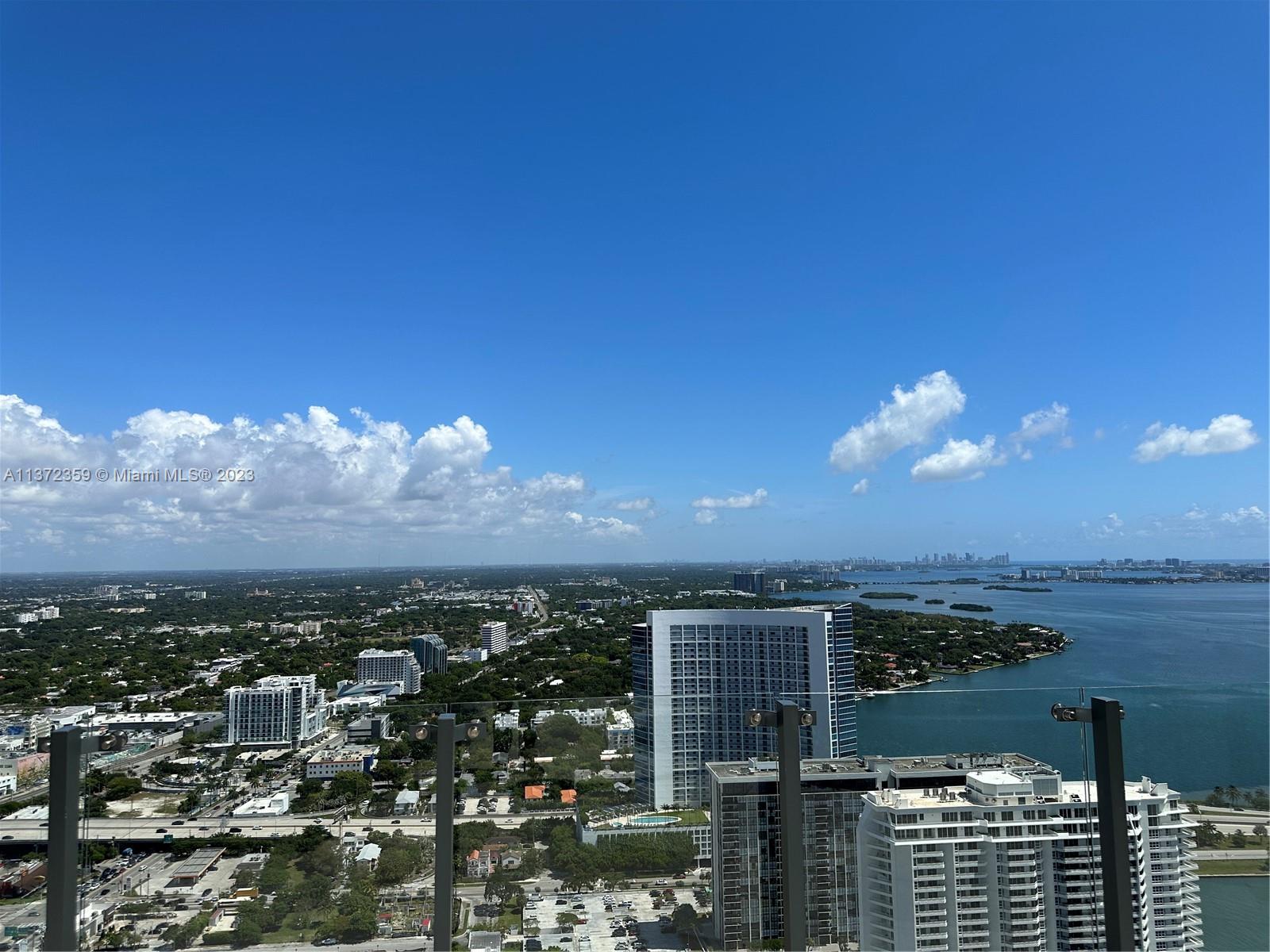 PARAISO BAYVIEWS CONDO - Residential Lease
