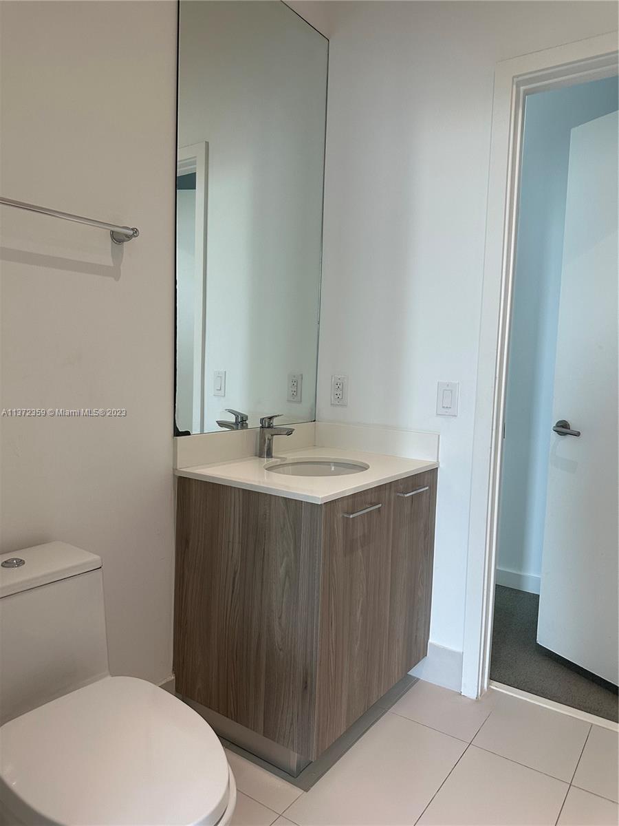 PARAISO BAYVIEWS CONDO - Residential Lease