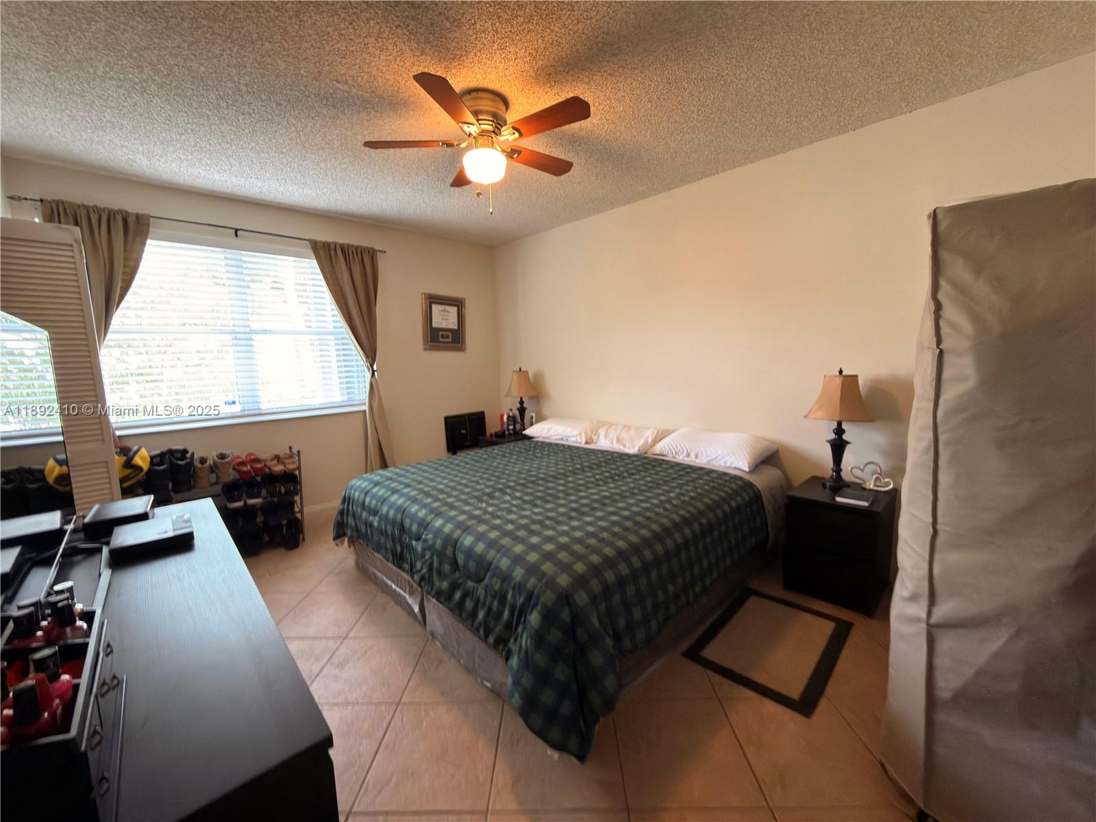 CLUB QUARTERS AT RAINTREE - Residential