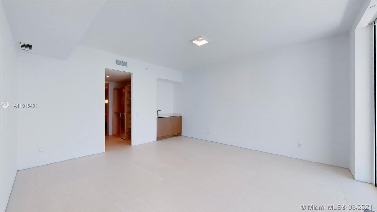 18975 COLLINS CONDO - Residential