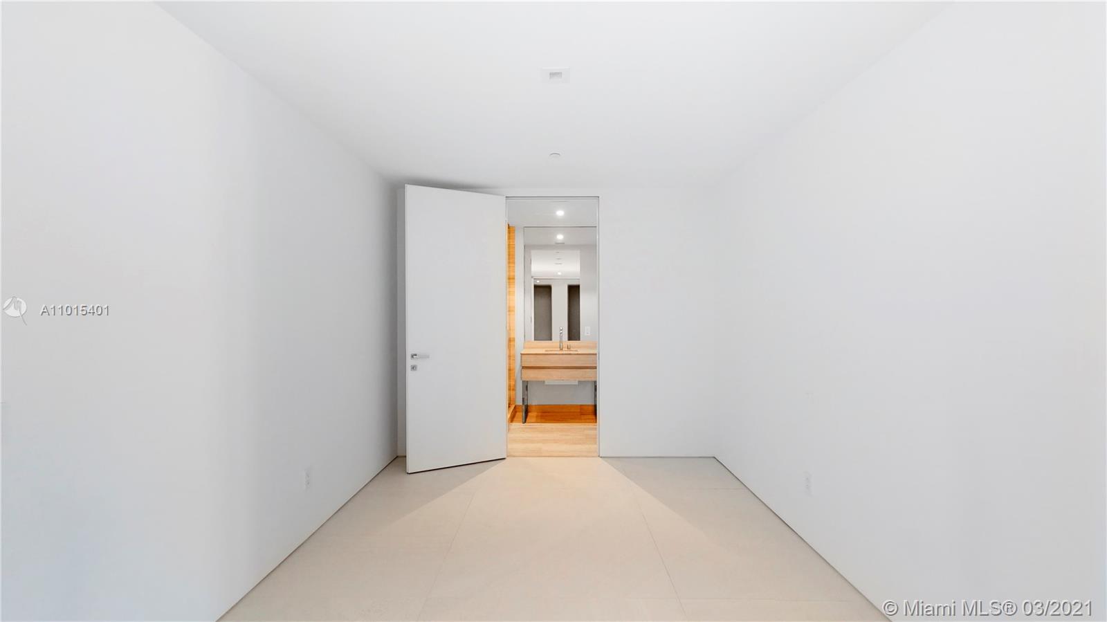 18975 COLLINS CONDO - Residential