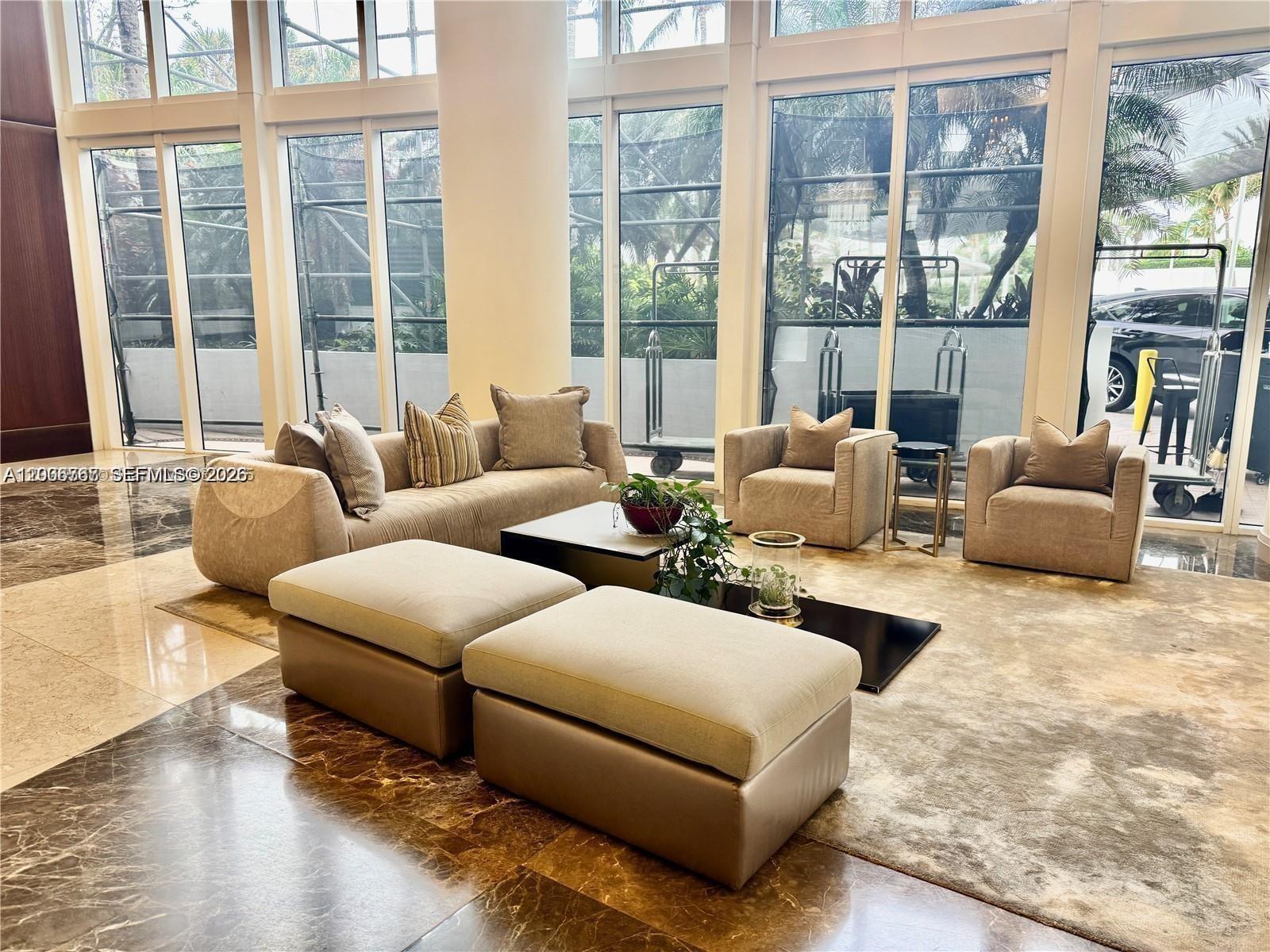 18101 Collins Ave 3901